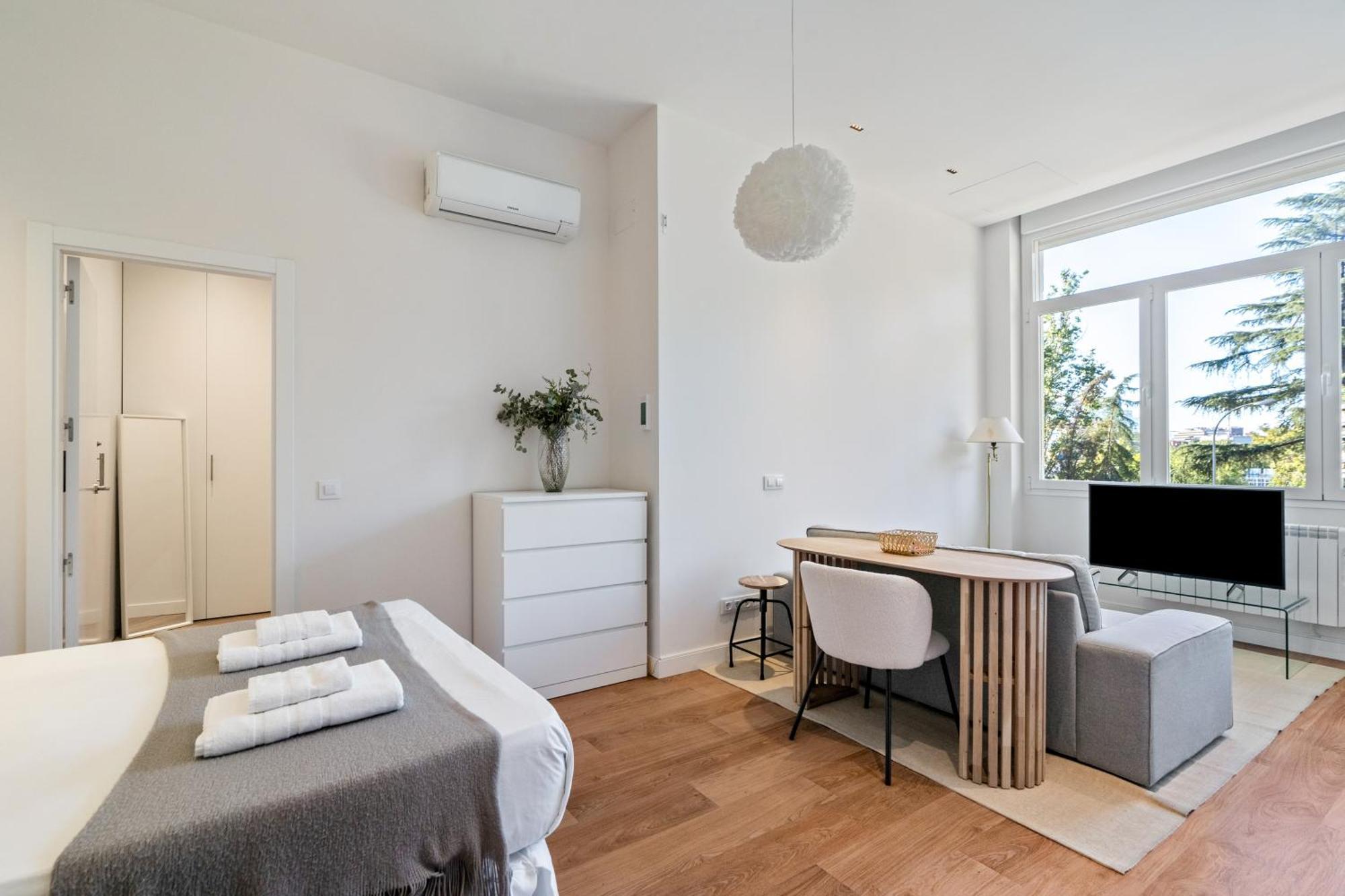 Encantador Estudio Chamartin Madrid Eksteriør billede