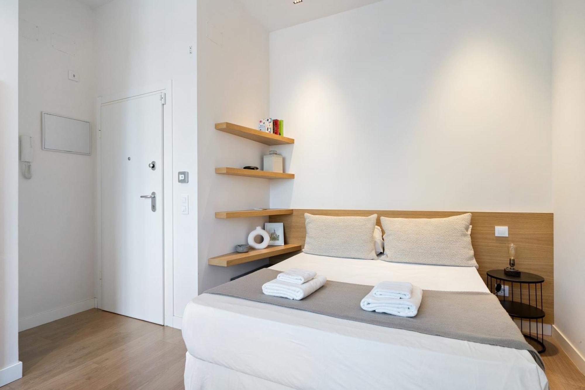 Encantador Estudio Chamartin Madrid Eksteriør billede